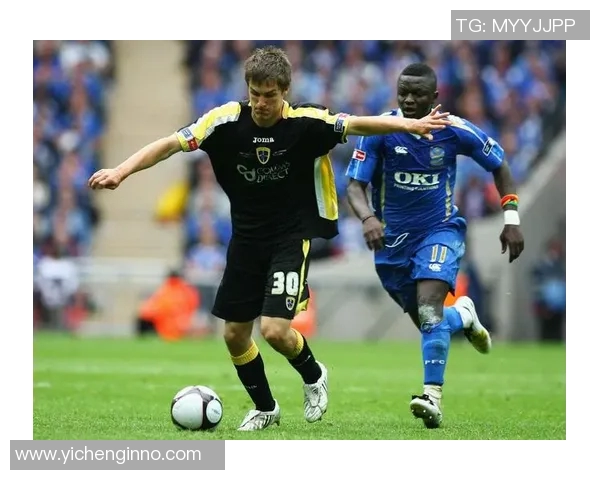 坎塞洛的足球之路:从天才少年到世界顶级后卫的蜕变与成就 坎塞洛的足球之路:从天才少年到世界顶级后卫的蜕变与成就